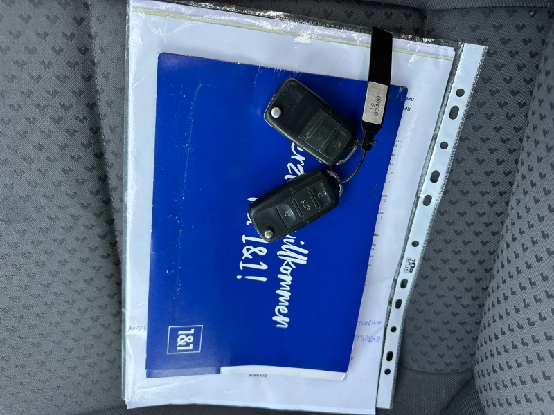 VW Touran 1.9 tdi, снимка 12 - Автомобили и джипове - 52838599