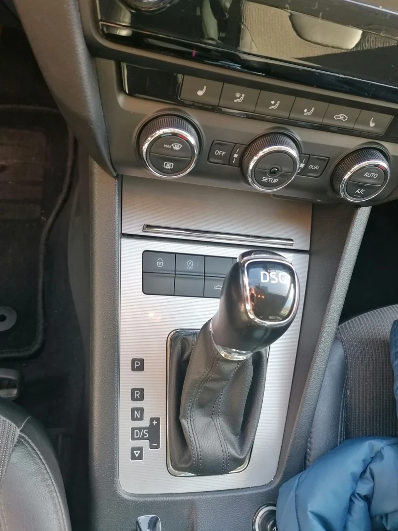 Skoda Octavia, снимка 7 - Автомобили и джипове - 52883515