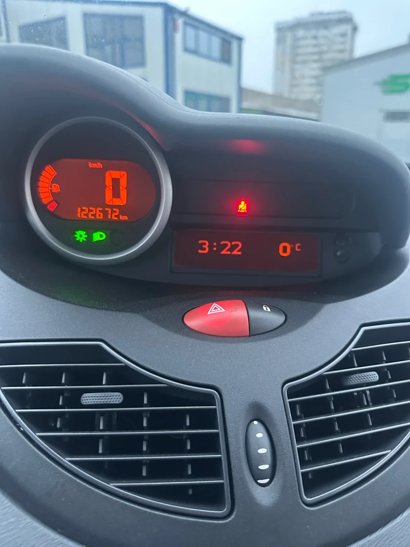 Renault Twingo Нов Внос 1.2 Бензин 76к.с, снимка 12 - Автомобили и джипове - 53457474