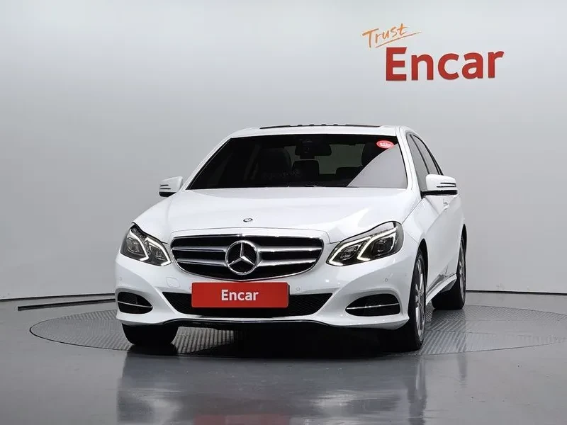 Mercedes-Benz E 200  - изображение 3