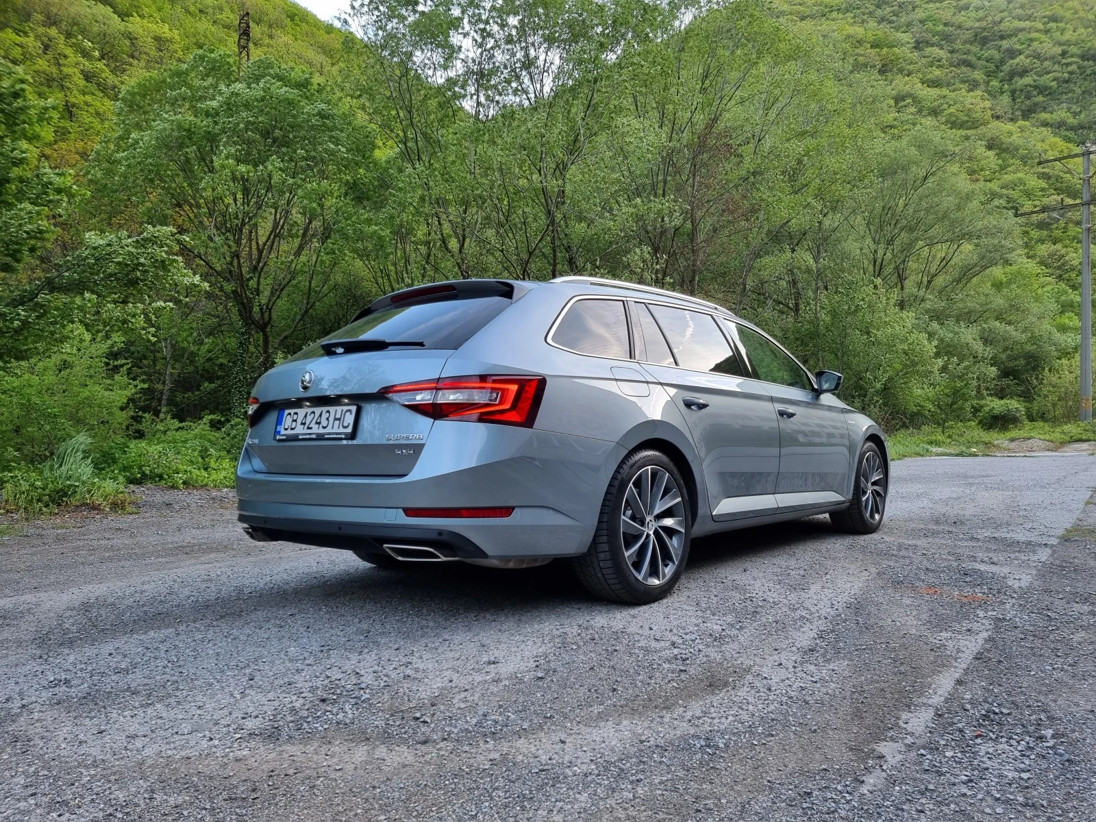 Skoda Superb L&K 2.0 TSI (200 kW / 272 к.с.) 4x4 - изображение 5