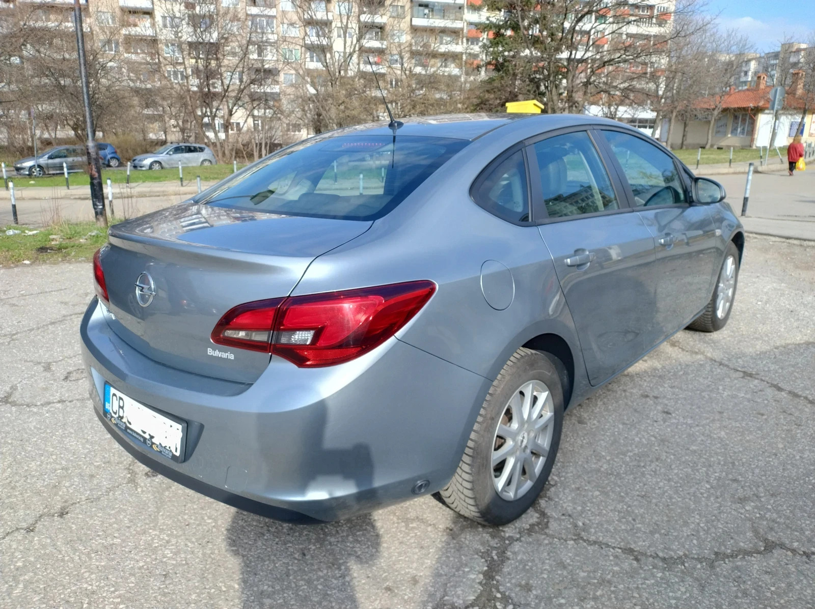 Opel Astra J 1.6 LPG - изображение 4