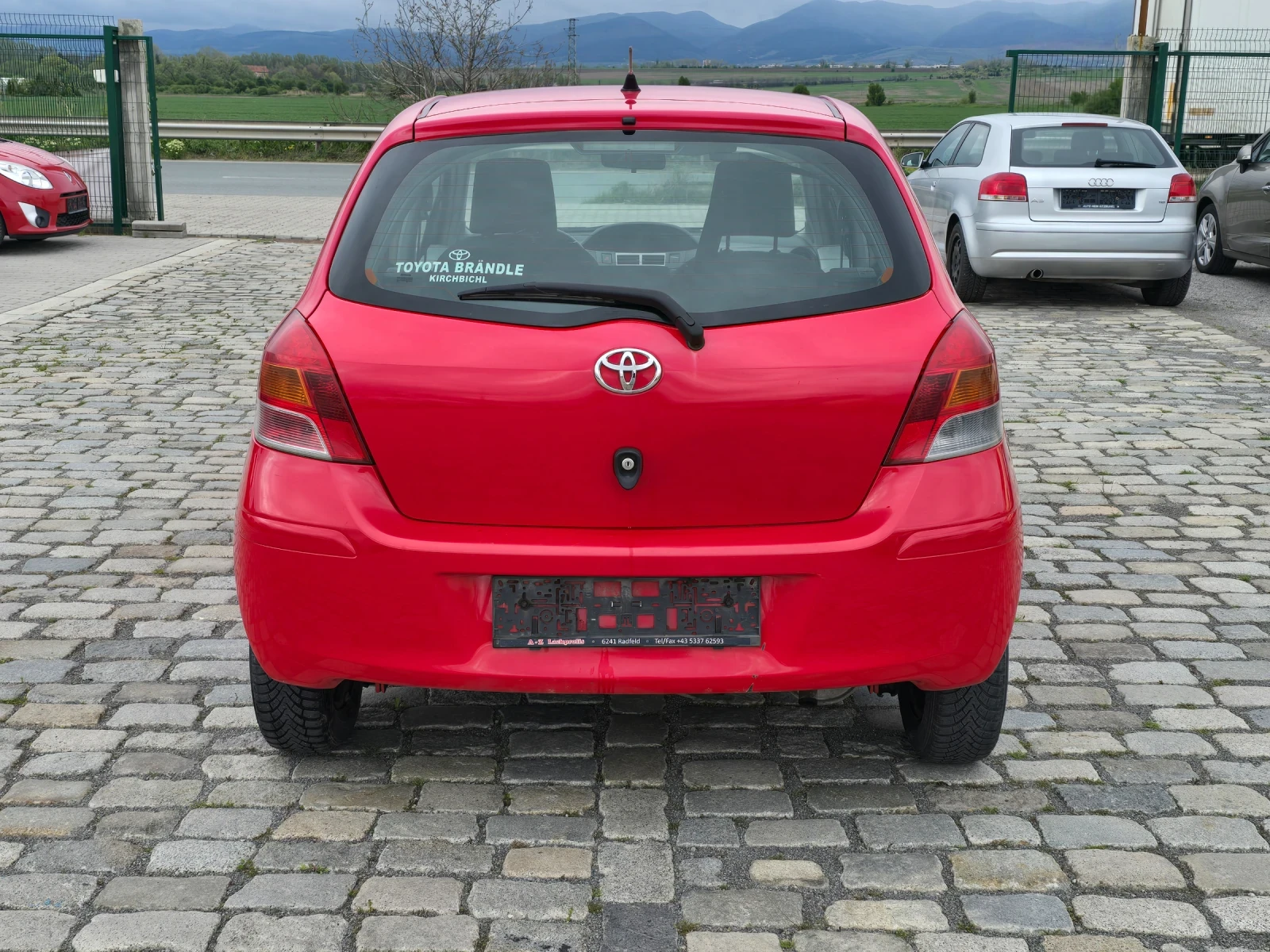Toyota Yaris FACELIFT 1.0i 69кс ЕВРО 4 - изображение 7