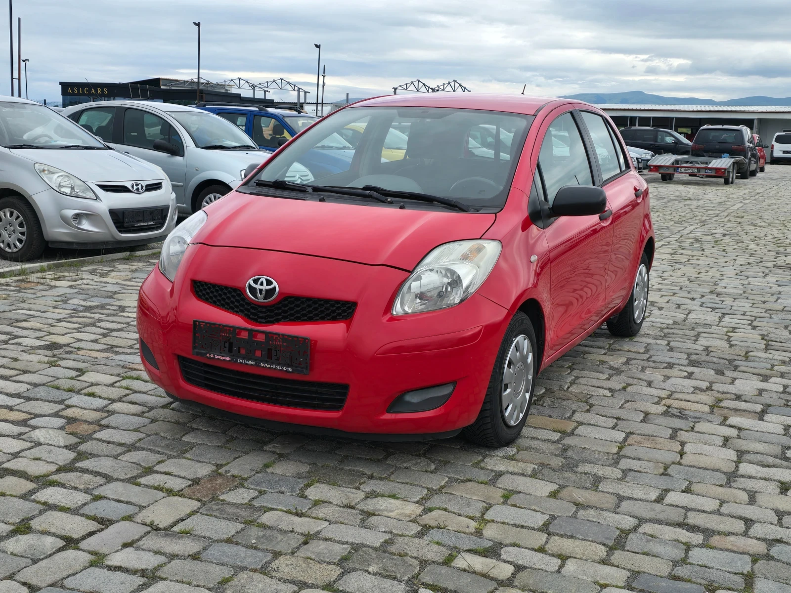Toyota Yaris FACELIFT 1.0i 69кс ЕВРО 4 - изображение 3