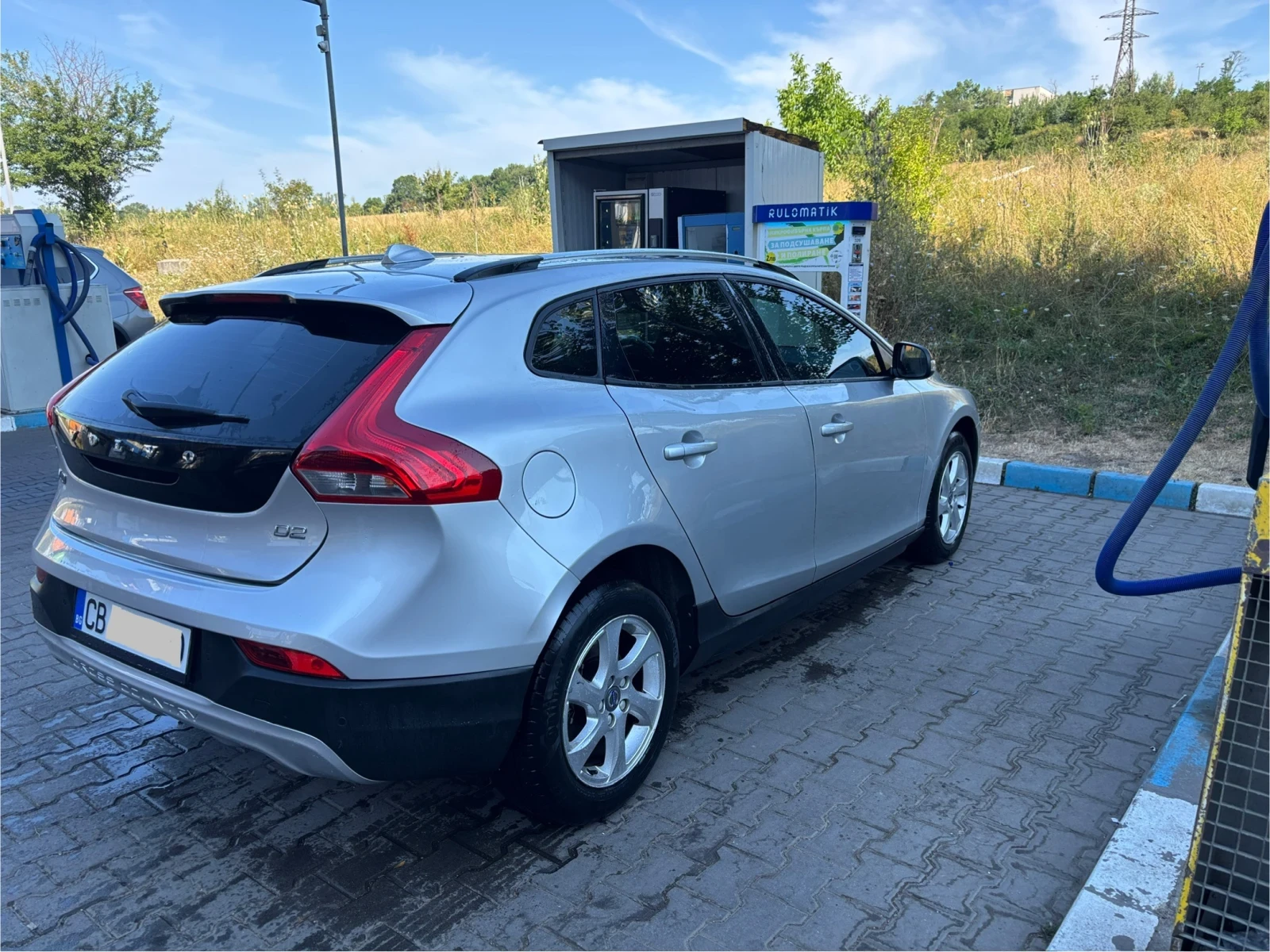 Volvo V40 Cross Country D2 - изображение 6