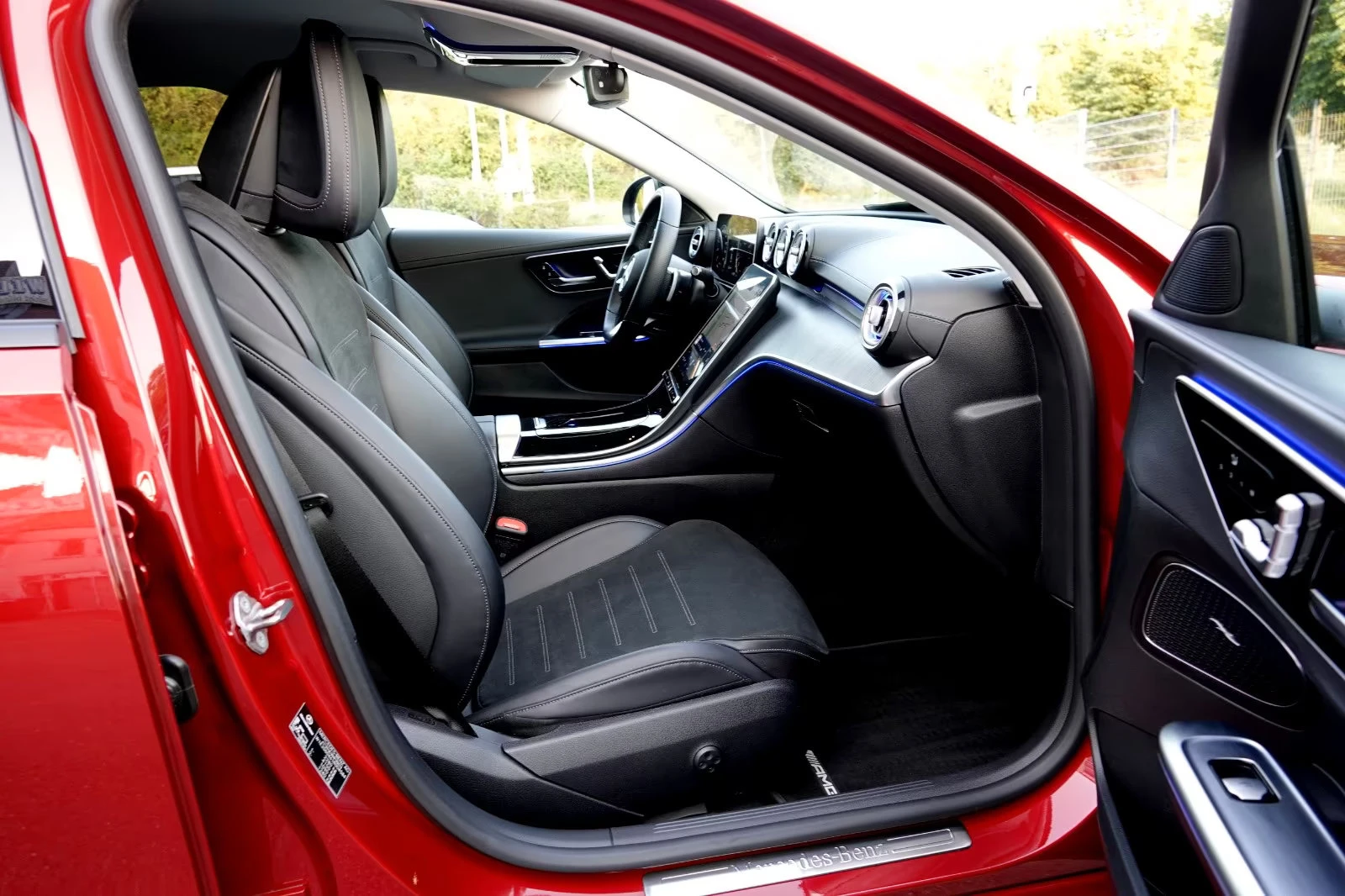 Mercedes-Benz C 300 AMG-SPORTP./275HP/CARPLAY/MEMO/DESIGNO/CAM/690f | Mobile.bg   14