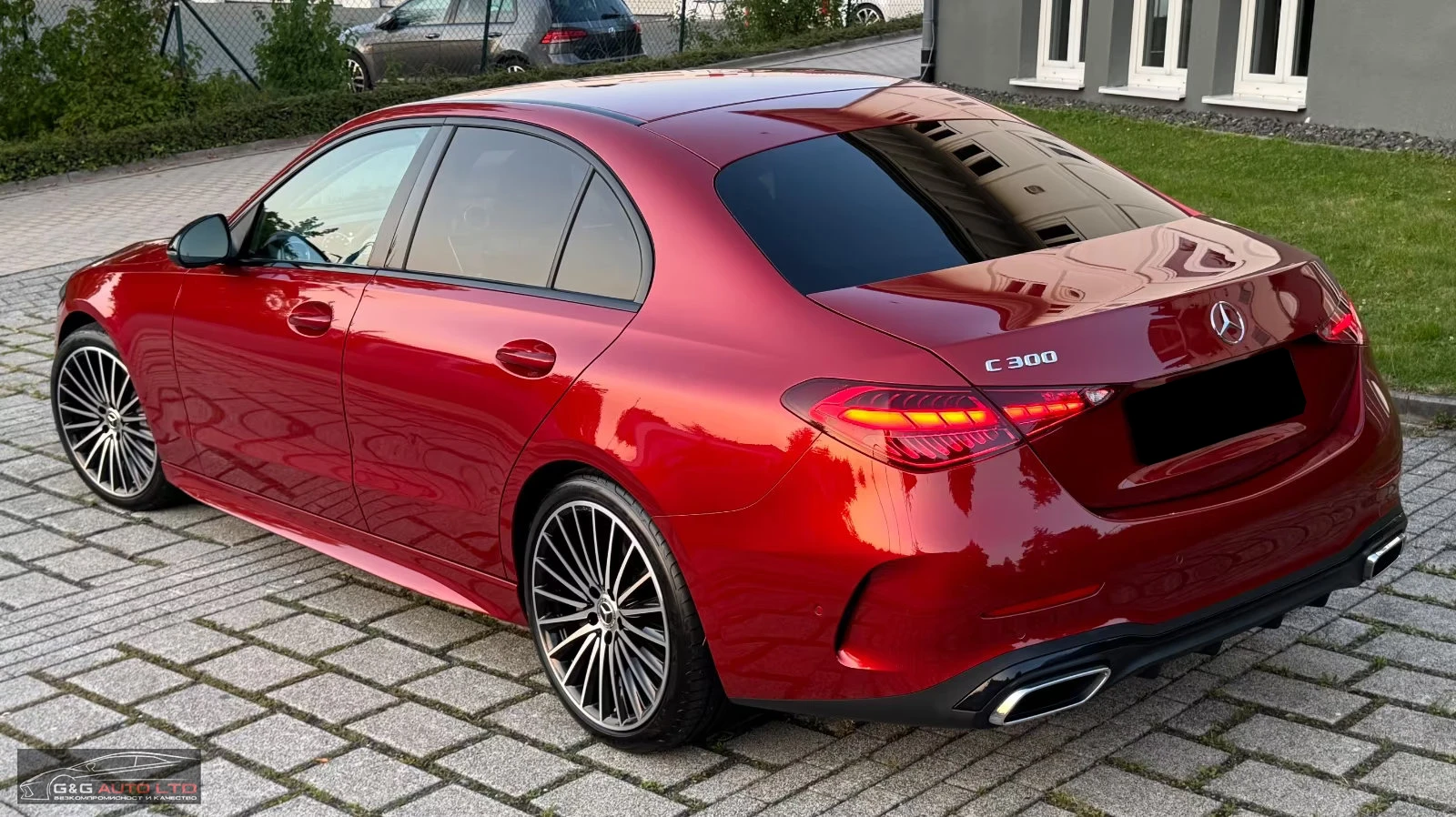 Mercedes-Benz C 300 AMG-SPORTP./275HP/CARPLAY/MEMO/DESIGNO/CAM/690f - изображение 3