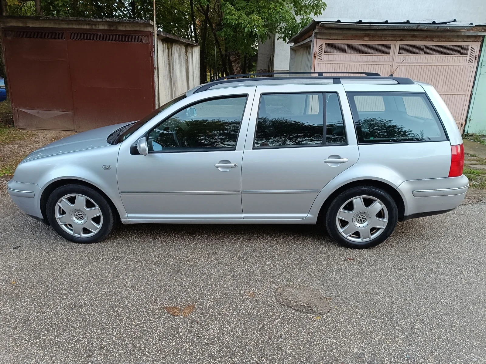 VW Bora 1.6 SR Hi- Line - изображение 2