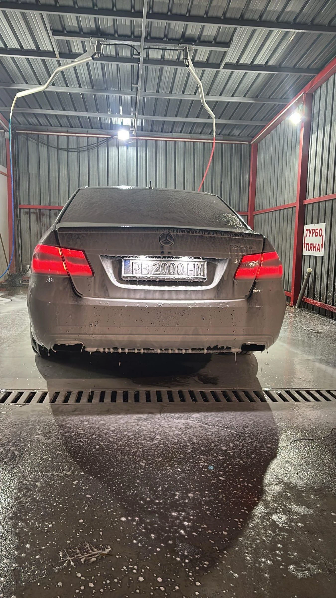 Mercedes-Benz E 350  - изображение 5
