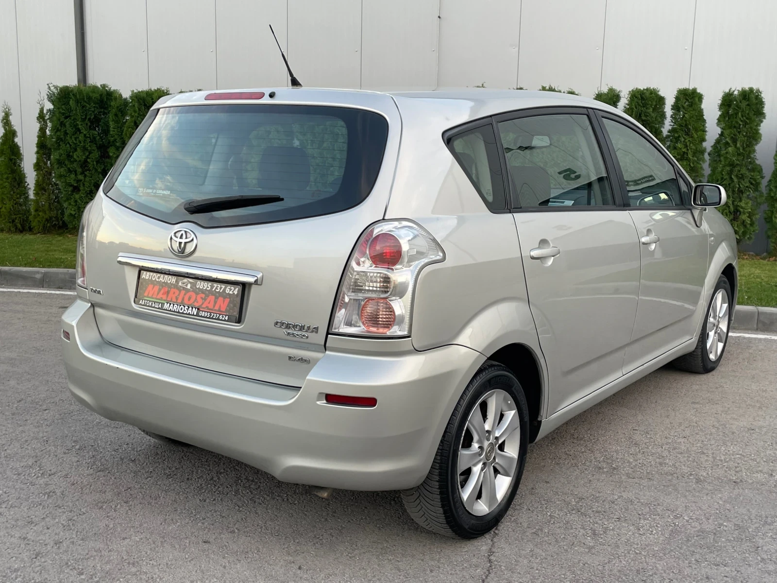 Toyota Corolla verso 2.2 D-4D/FACELIFT/2009 Година/Внос от Италия - изображение 6