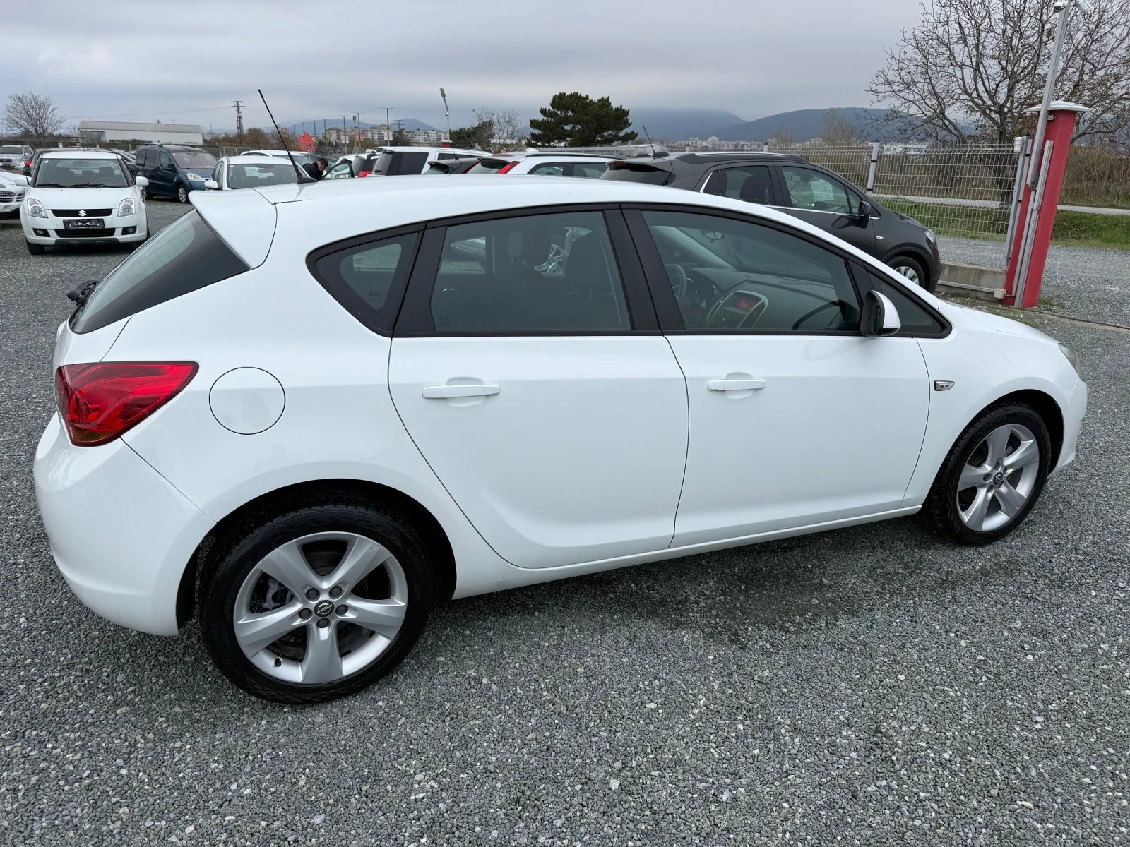 Opel Astra (KATO НОВА) - изображение 5