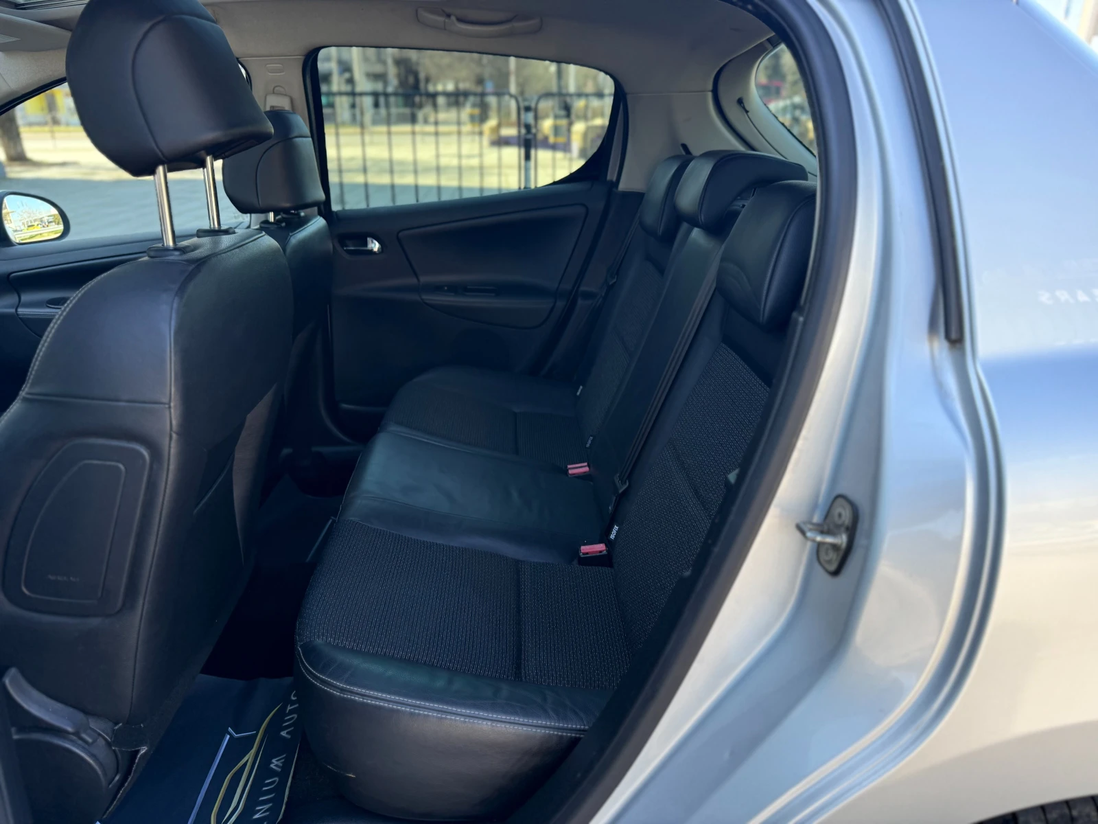 Peugeot 207 1.6i 120�.�. ����� ���������/����/�������� | Mobile.bg � ����������� 8