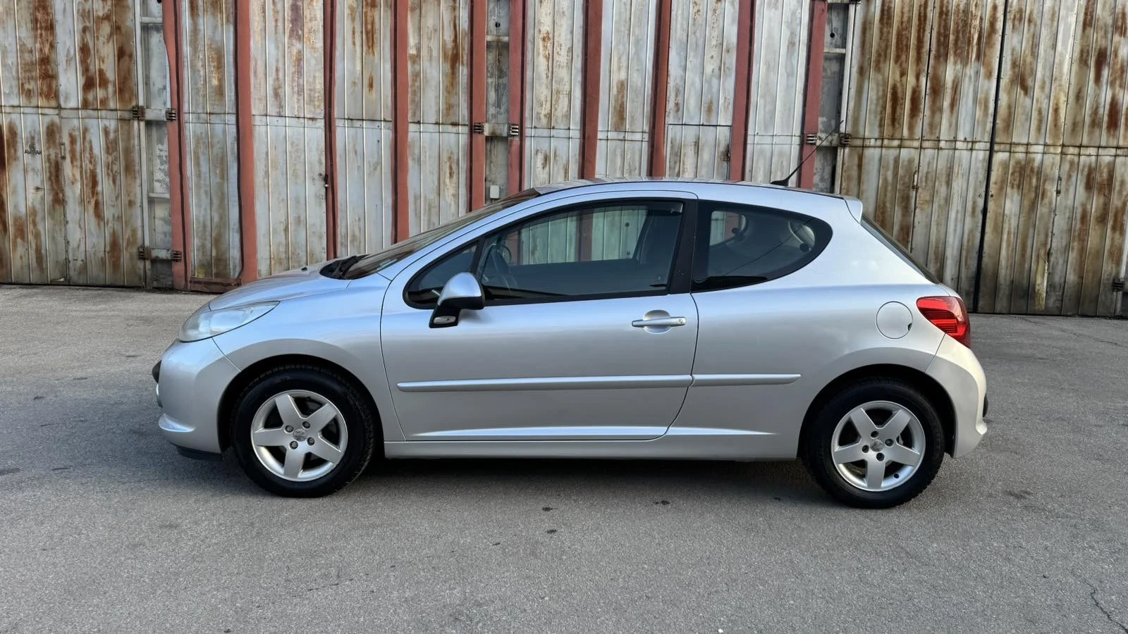Peugeot 207 1, 4 i 86000 km ! Лизинг !, снимка 3 - Автомобили и джипове - 53906889