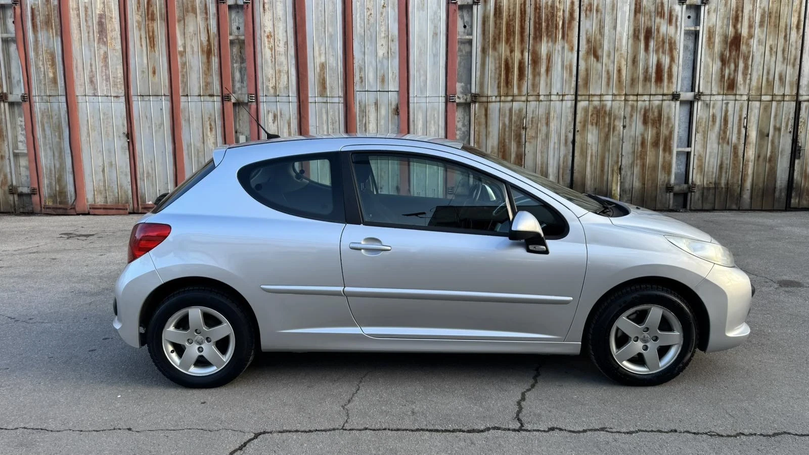 Peugeot 207 1, 4 i 86000 km ! Лизинг !, снимка 7 - Автомобили и джипове - 53906889