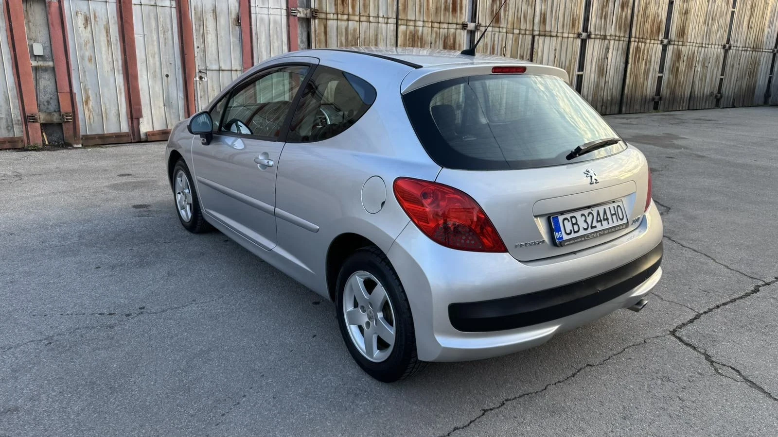 Peugeot 207 1, 4 i 86000 km ! Лизинг !, снимка 14 - Автомобили и джипове - 53906889