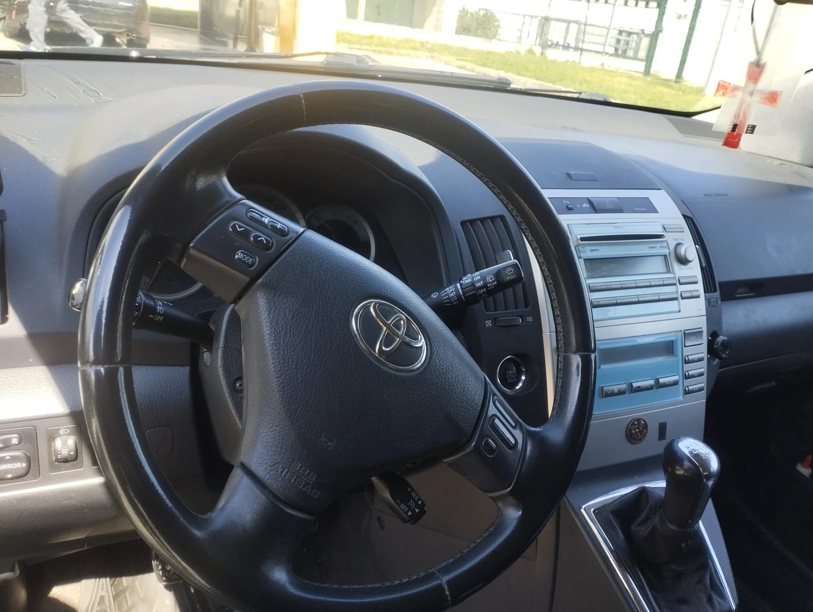 Toyota Corolla verso, снимка 7 - Автомобили и джипове - 54171721
