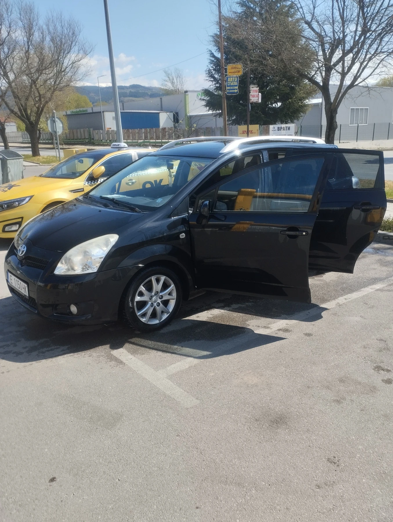 Toyota Corolla verso, снимка 4 - Автомобили и джипове - 54171721