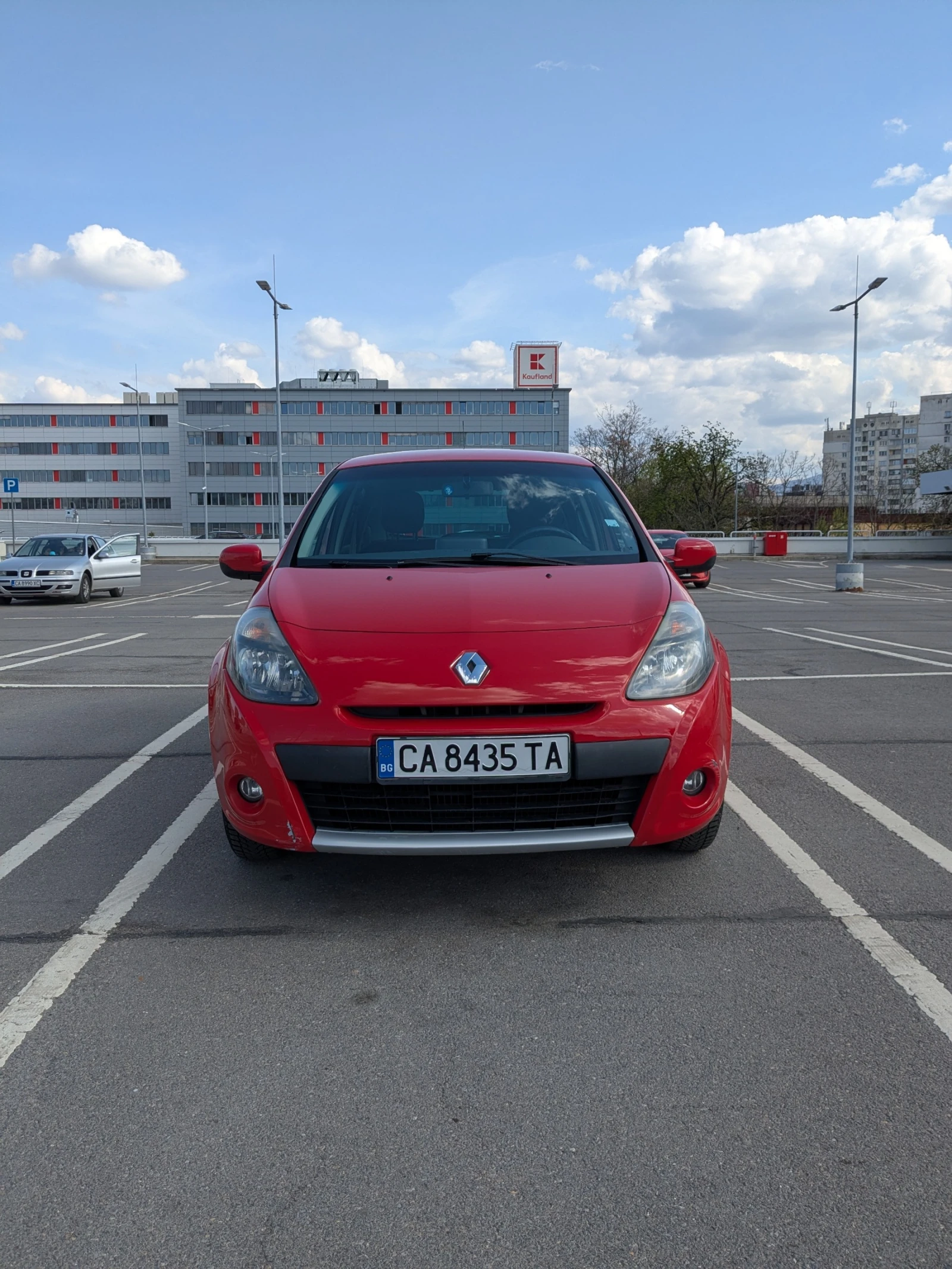 Renault Clio, снимка 8 - Автомобили и джипове - 54240818