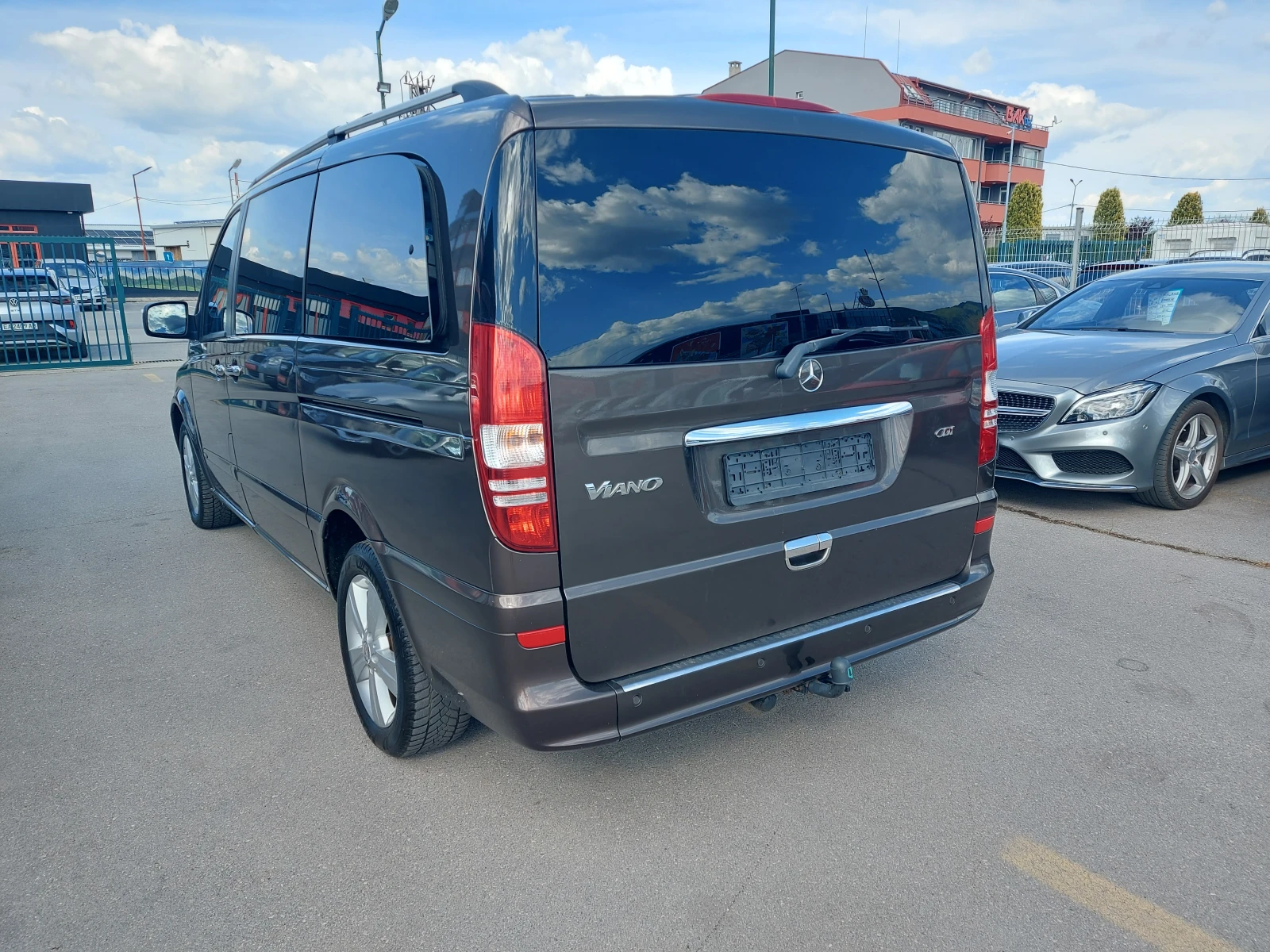 Mercedes-Benz Viano 2.2* CDI* 163 к.с.* LUX* 6+ 1 м.* EURO 5* Автомат, снимка 6 - Автомобили и джипове - 54413834