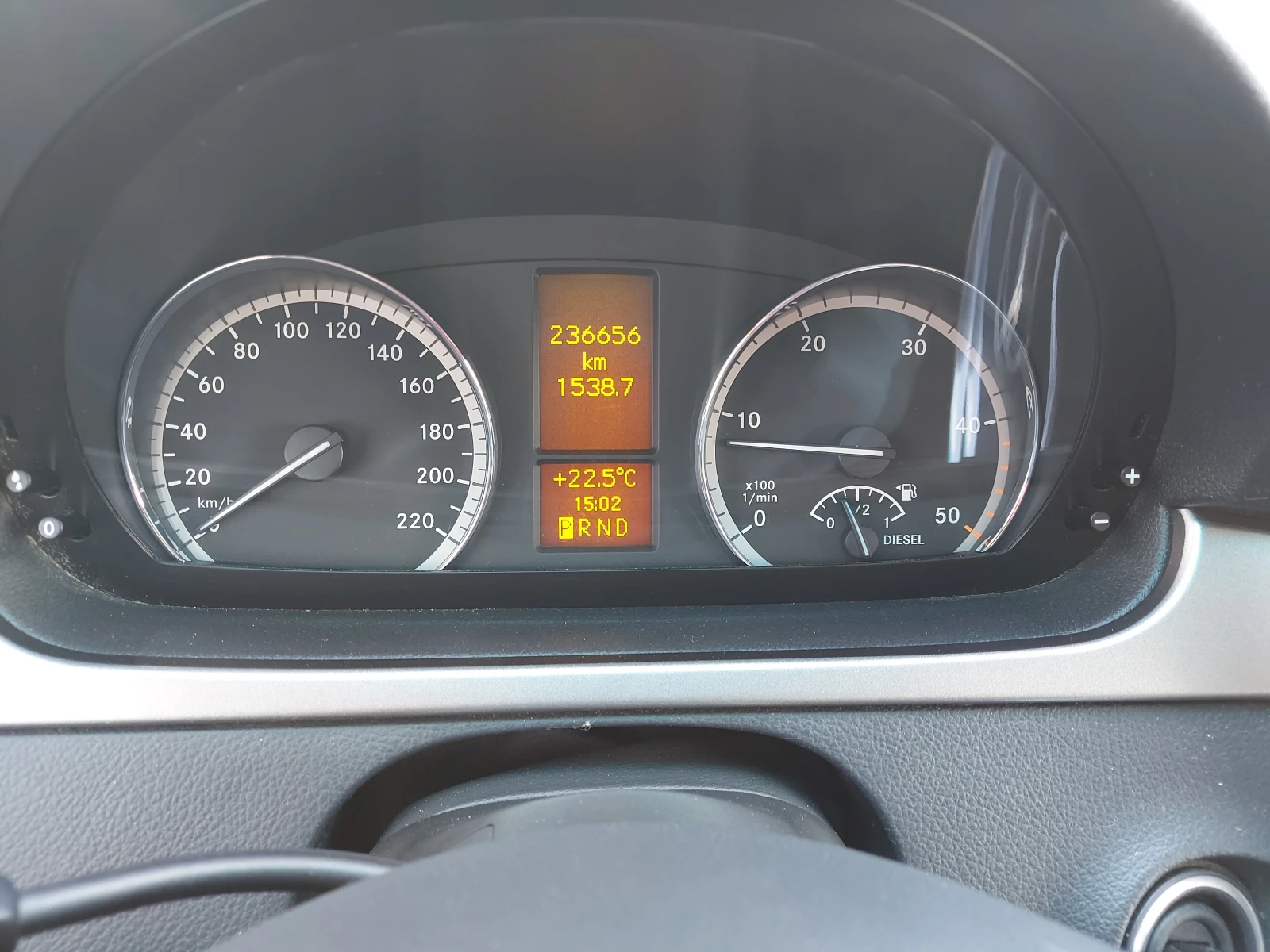 Mercedes-Benz Viano 2.2* CDI* 163 к.с.* LUX* 6+ 1 м.* EURO 5* Автомат, снимка 12 - Автомобили и джипове - 54413834