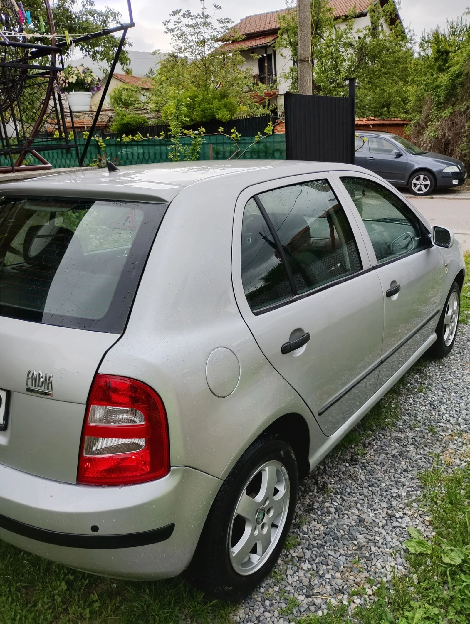 Skoda Fabia, снимка 5 - Автомобили и джипове - 54490345