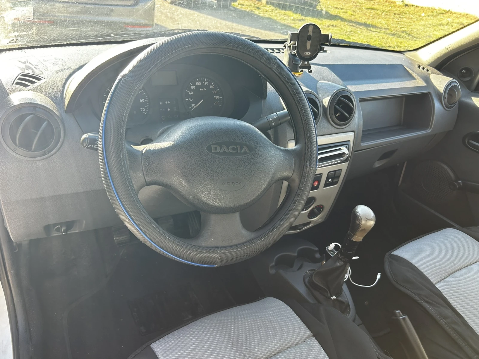 Dacia Logan, снимка 7 - Автомобили и джипове - 54697619
