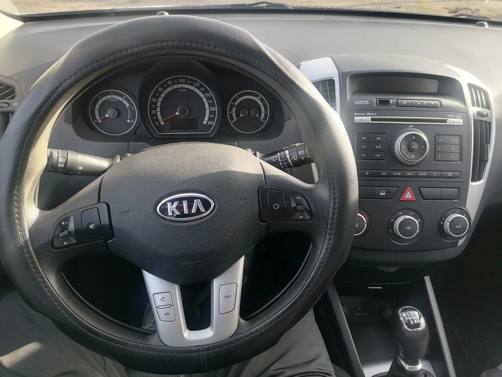 Kia Ceed, снимка 11 - Автомобили и джипове - 54862342