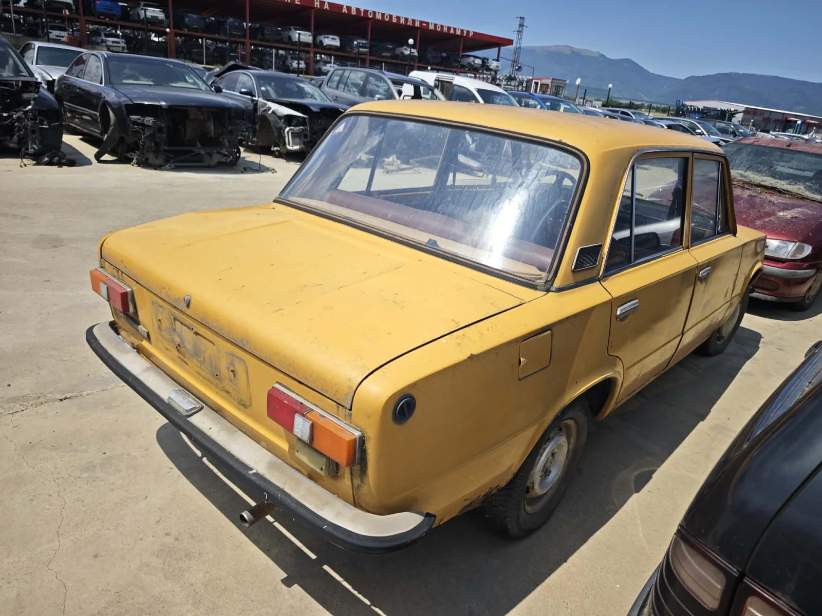 Lada 21011 1.3, снимка 3 - Автомобили и джипове - 55363011