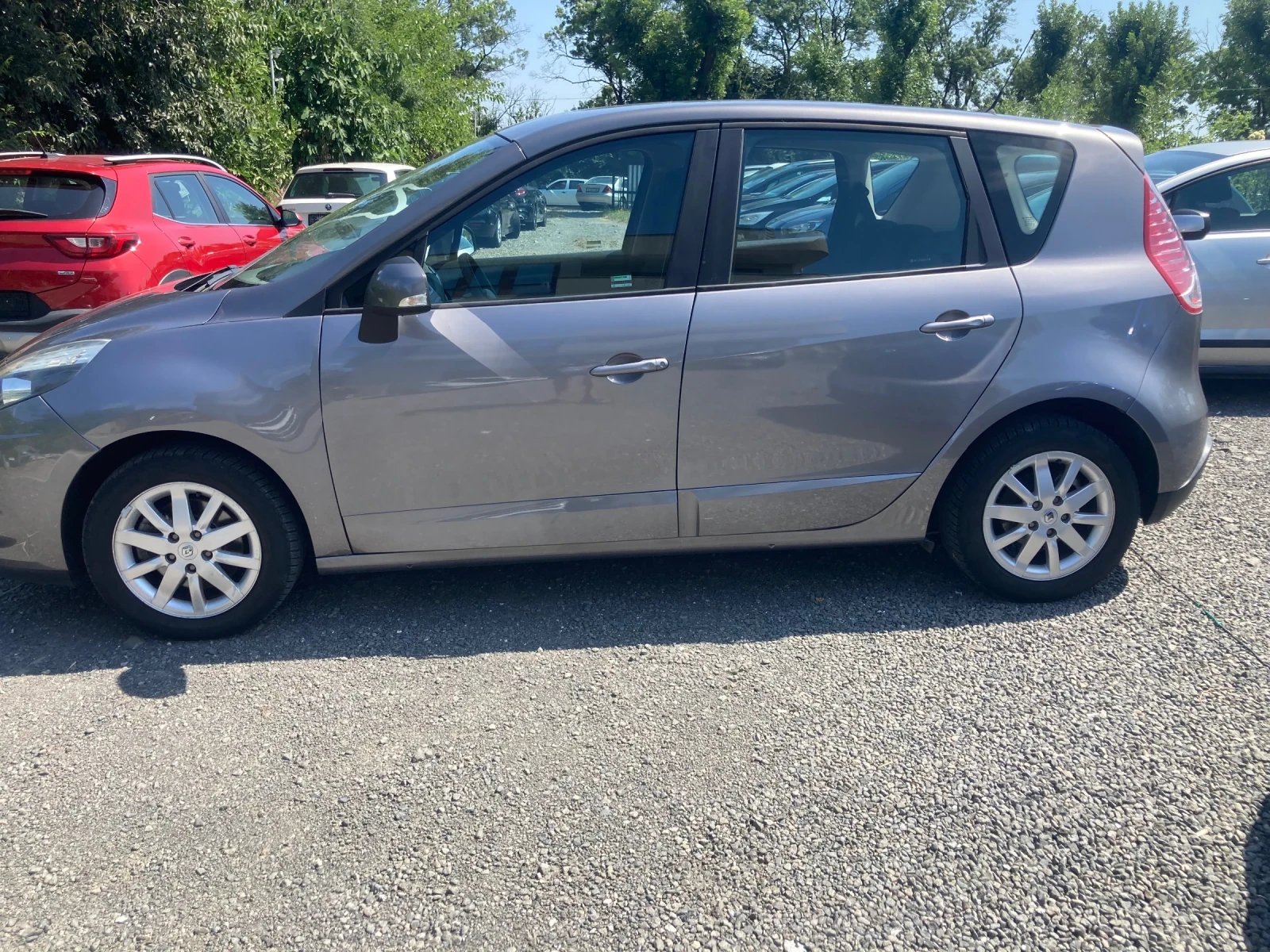 Renault Scenic, снимка 7 - Автомобили и джипове - 55429462