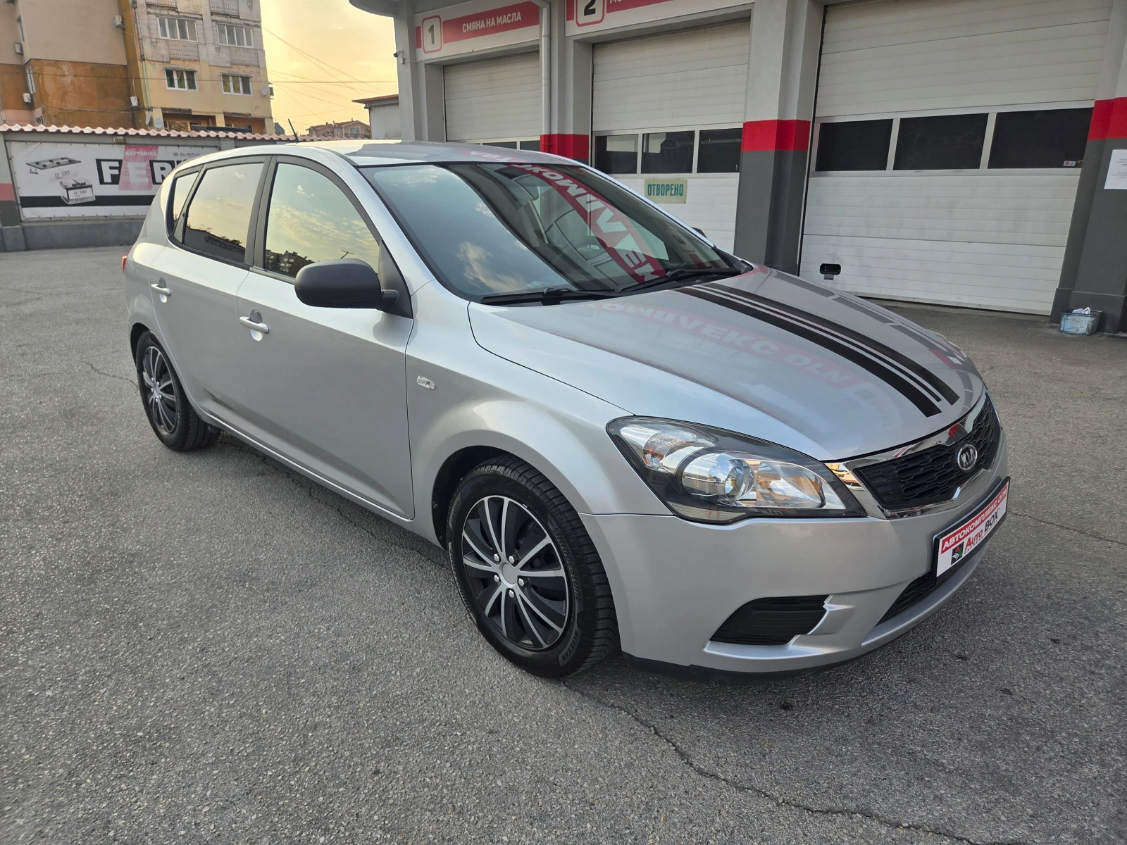 Kia Ceed 1.4i-Gaz.Inj.BRC, снимка 7 - Автомобили и джипове - 55564913
