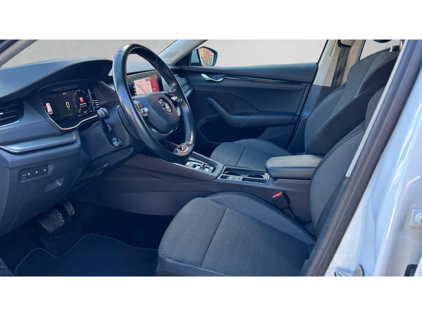 Skoda Octavia 2. 0 TDi DSG 150 k. c., Месечна вноска от 255  , снимка 11 - Автомобили и джипове - 55751886