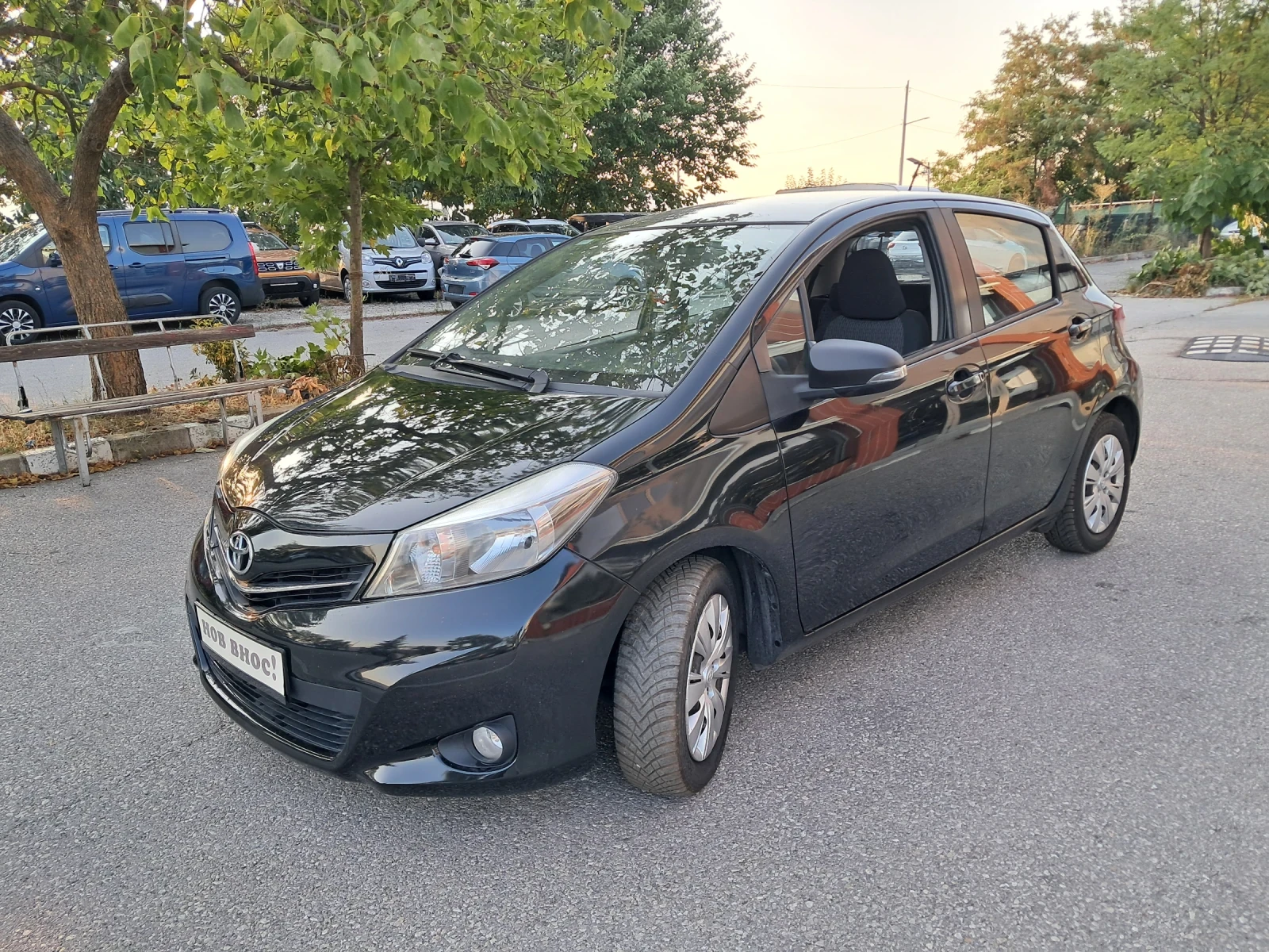Toyota Yaris 1.4 D4D  90 ks.6sk navi.kamera, снимка 2 - Автомобили и джипове - 55968654