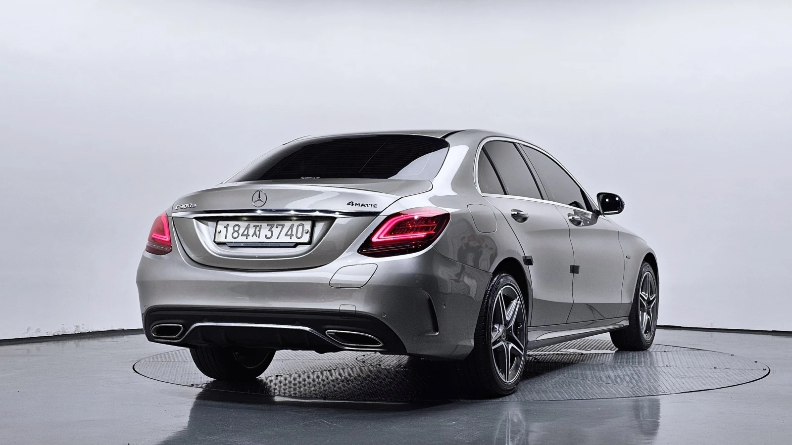 Mercedes-Benz C 200 AMG Line 4MATIC Plug-in Hybrid, снимка 2 - Автомобили и джипове - 56073686
