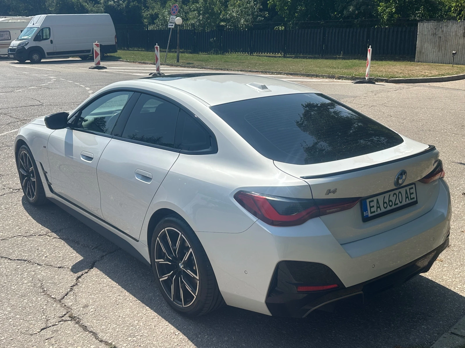 BMW i4 M50 Xdrive, снимка 5 - Автомобили и джипове - 56159179