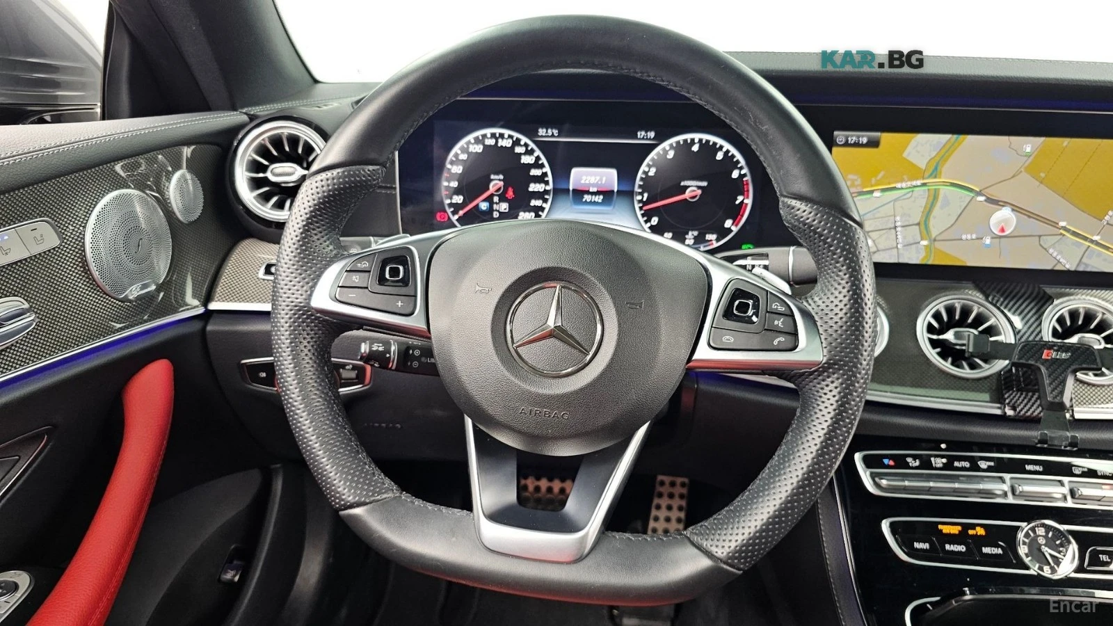 Mercedes-Benz E 400 4MATIC* HUD* 360* ОБДУХВ* НАВИ* ПАНО, снимка 11 - Автомобили и джипове - 56196706