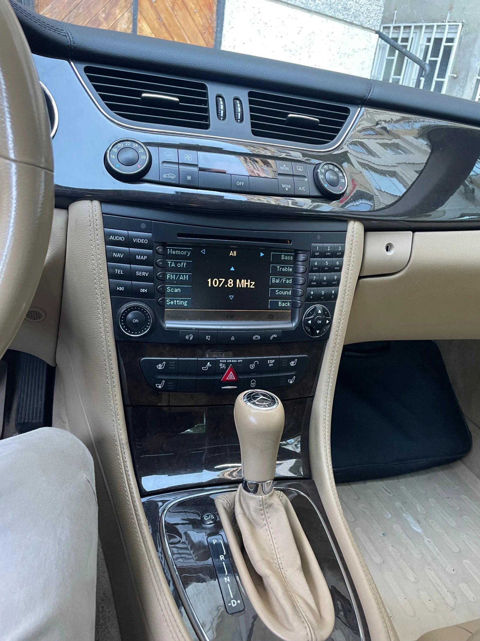 Mercedes-Benz CLS 320, снимка 3 - Автомобили и джипове - 56316698