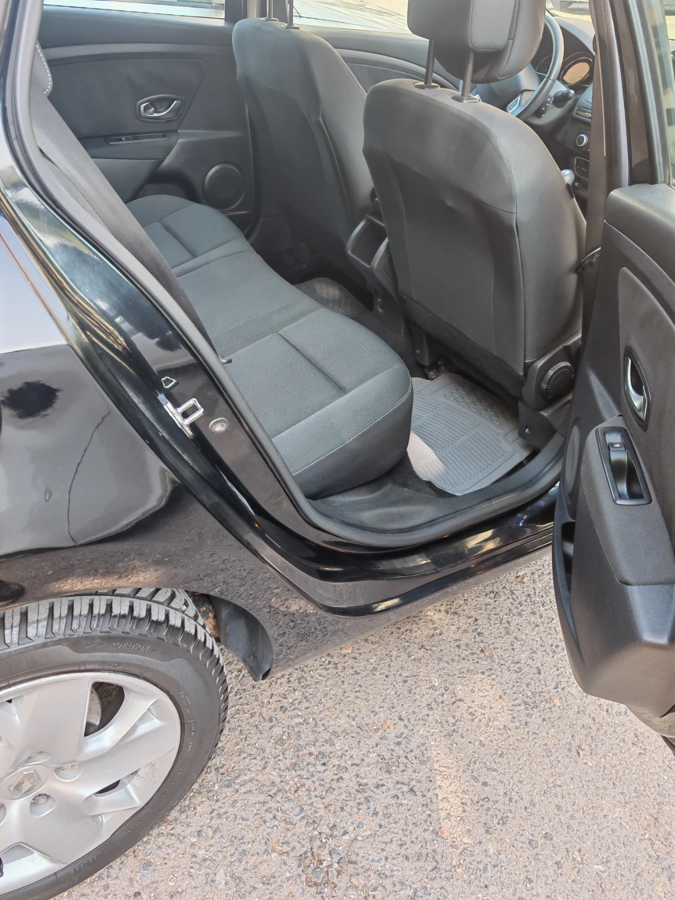 Renault Megane, снимка 4 - Автомобили и джипове - 56685749