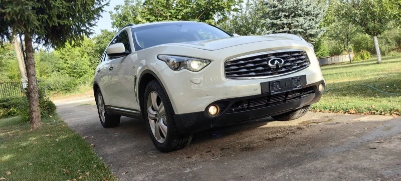 Infiniti Fx 30 D нови ВЕРИГИ и ТУРБО, снимка 1 - Автомобили и джипове - 47202788