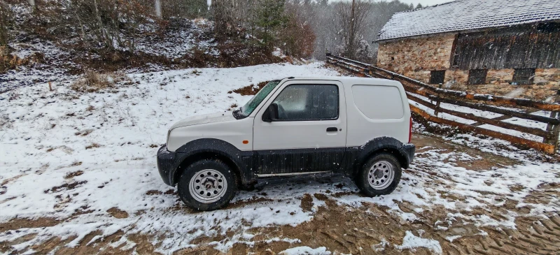 Suzuki Jimny, снимка 4 - Автомобили и джипове - 48509911