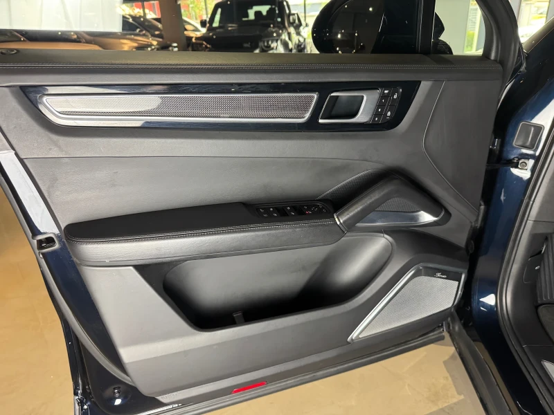 Porsche Cayenne Turbo S, снимка 9 - Автомобили и джипове - 50266904