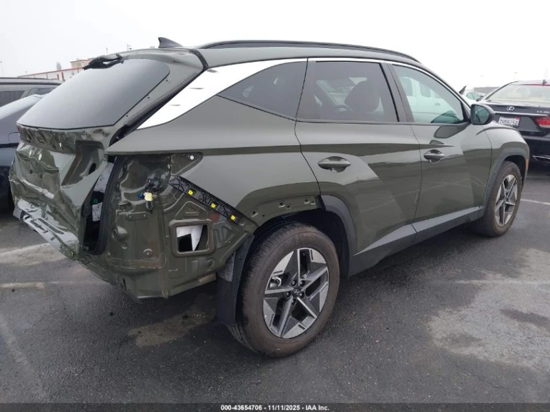Hyundai Tucson 2.5L I-4 DI, DOHC, VVT, 187HP Front Wheel Drive, снимка 11 - Автомобили и джипове - 53048246