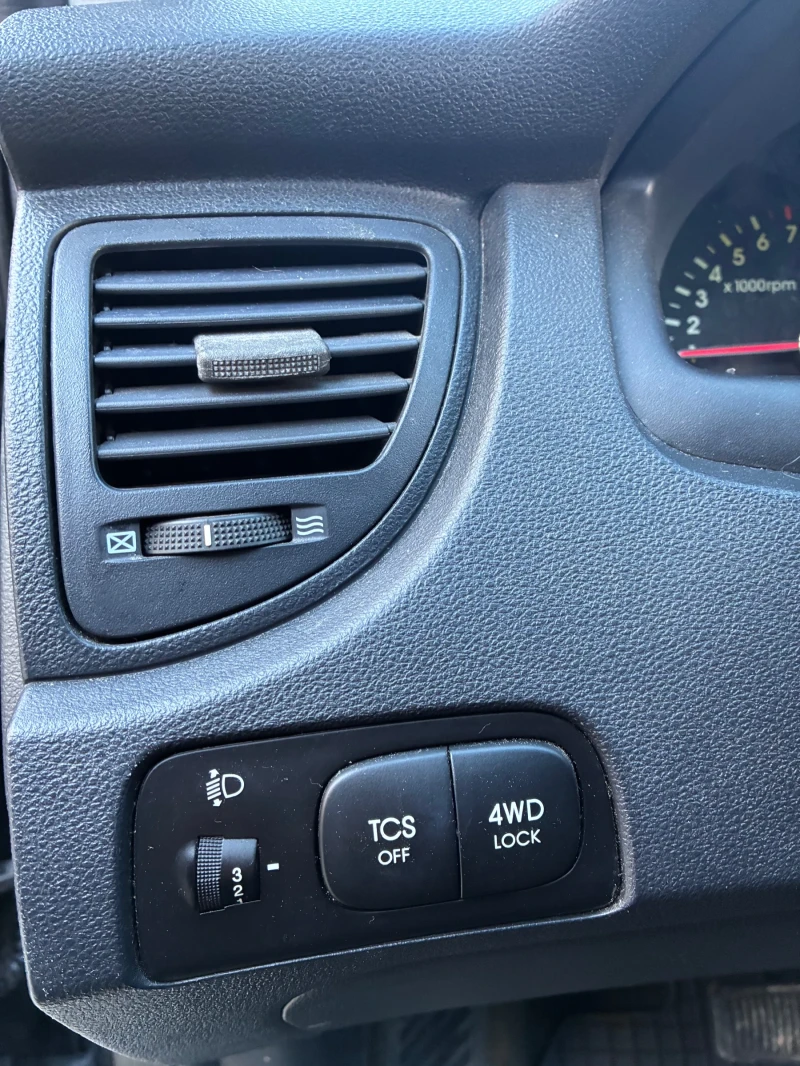 Kia Sportage, снимка 11 - Автомобили и джипове - 53177199