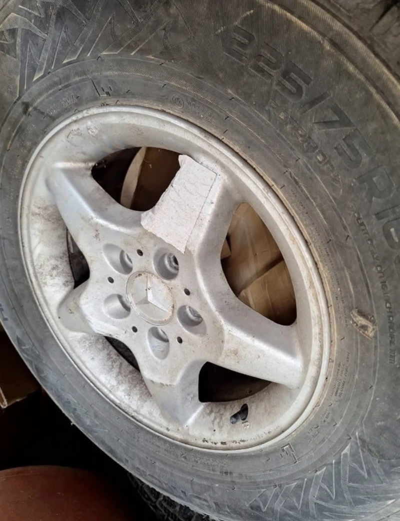 Mercedes-Benz ML 270, снимка 10 - Автомобили и джипове - 53459018