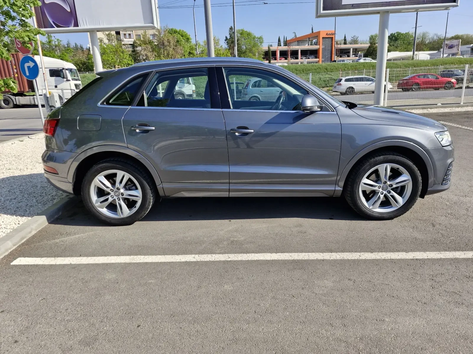 Audi Q3 2.0 TDI  автомат, пера на волана, рекаро салон  - изображение 5