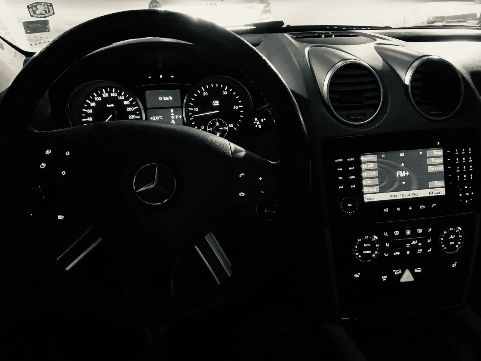Mercedes-Benz ML 320  - изображение 9