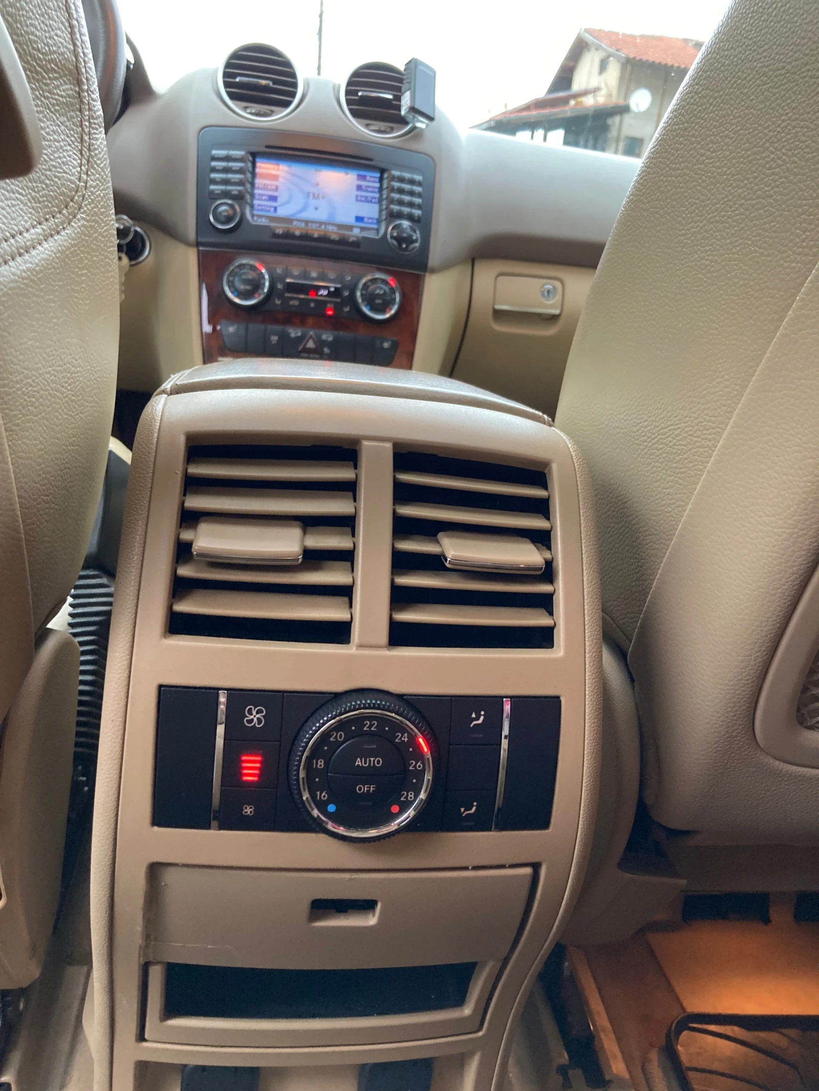 Mercedes-Benz ML 320  - изображение 7