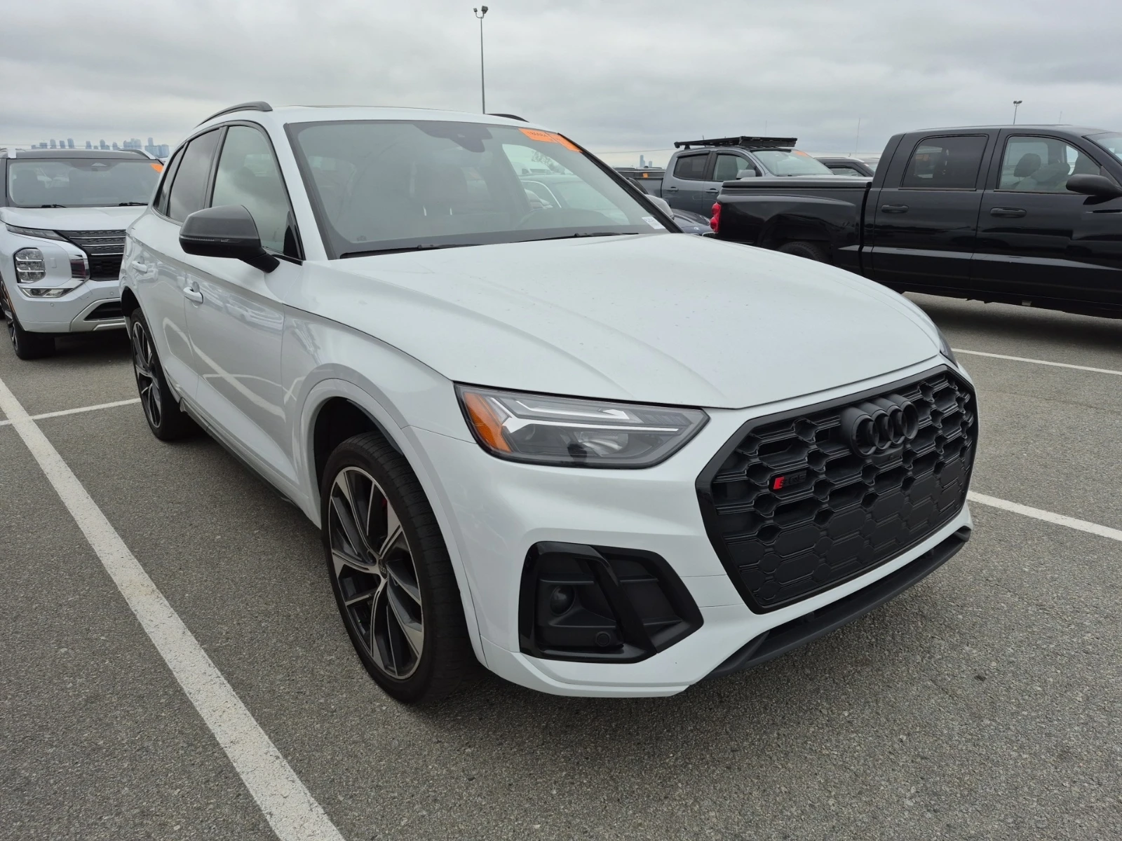 Audi SQ5 * CARFAX* АВТОФИНАНСИРАНЕ БЕЗ ПЪРВОНАЧАЛНА ВНОСКА! - изображение 2