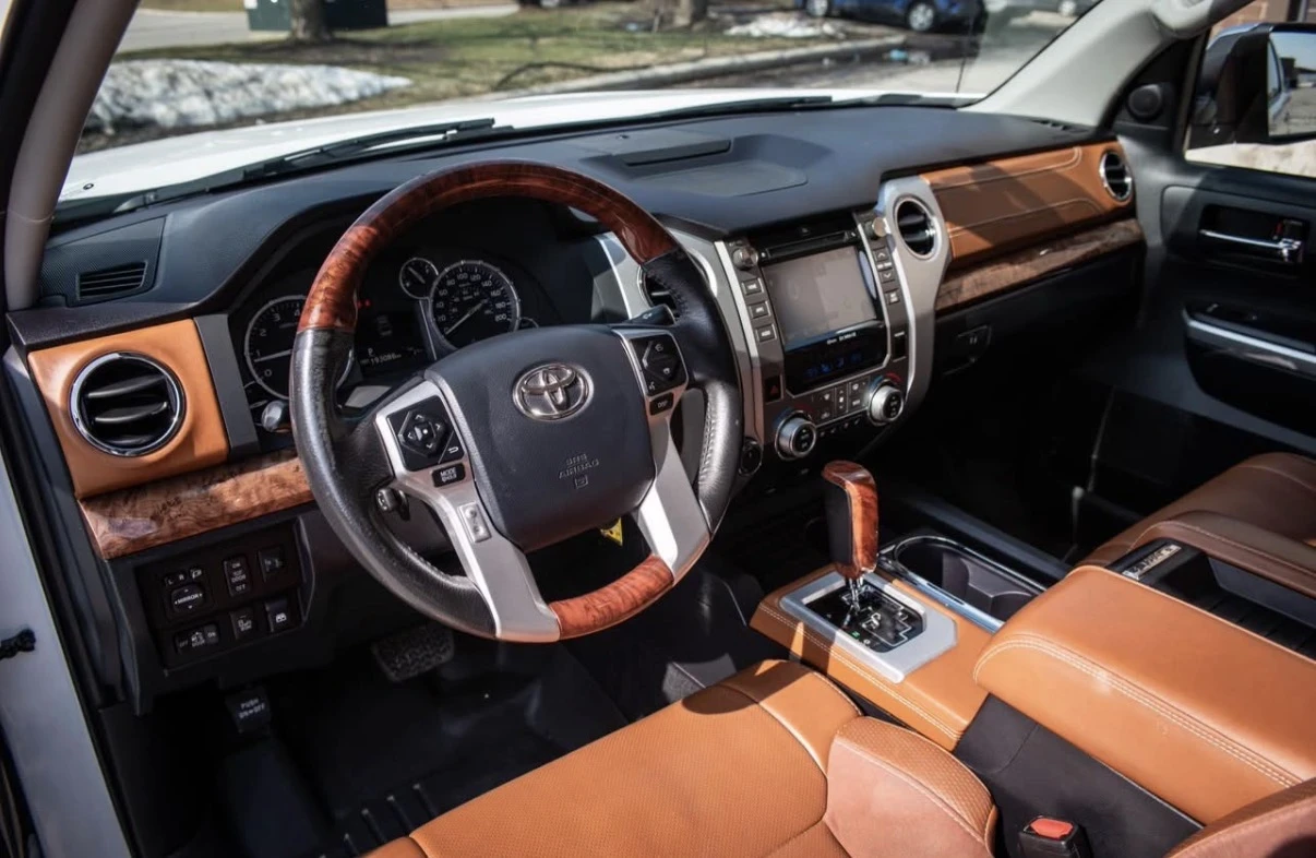 Toyota Tundra Platinum 1794 Edition * 5.7 V8 * Един Собственик *, снимка 7 - Автомобили и джипове - 53861584