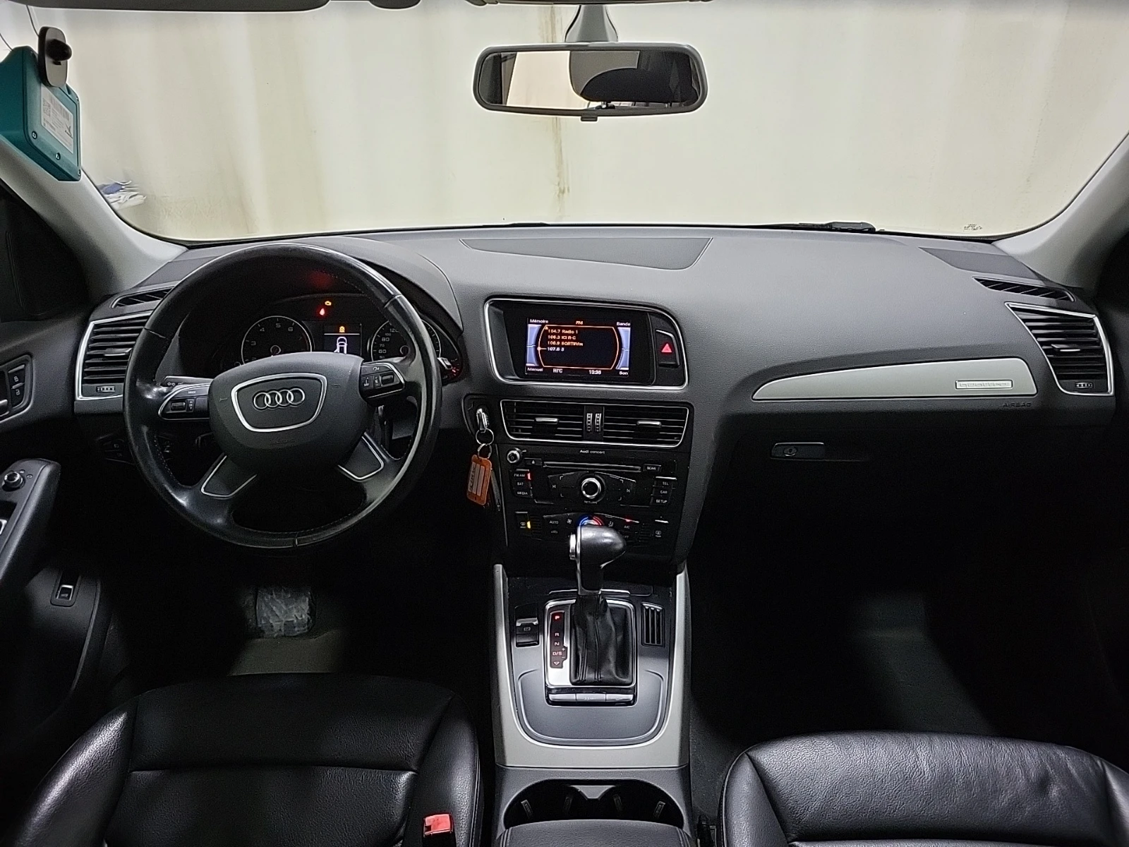 Audi Q5 2.0T Komfort, снимка 13 - Автомобили и джипове - 54484429