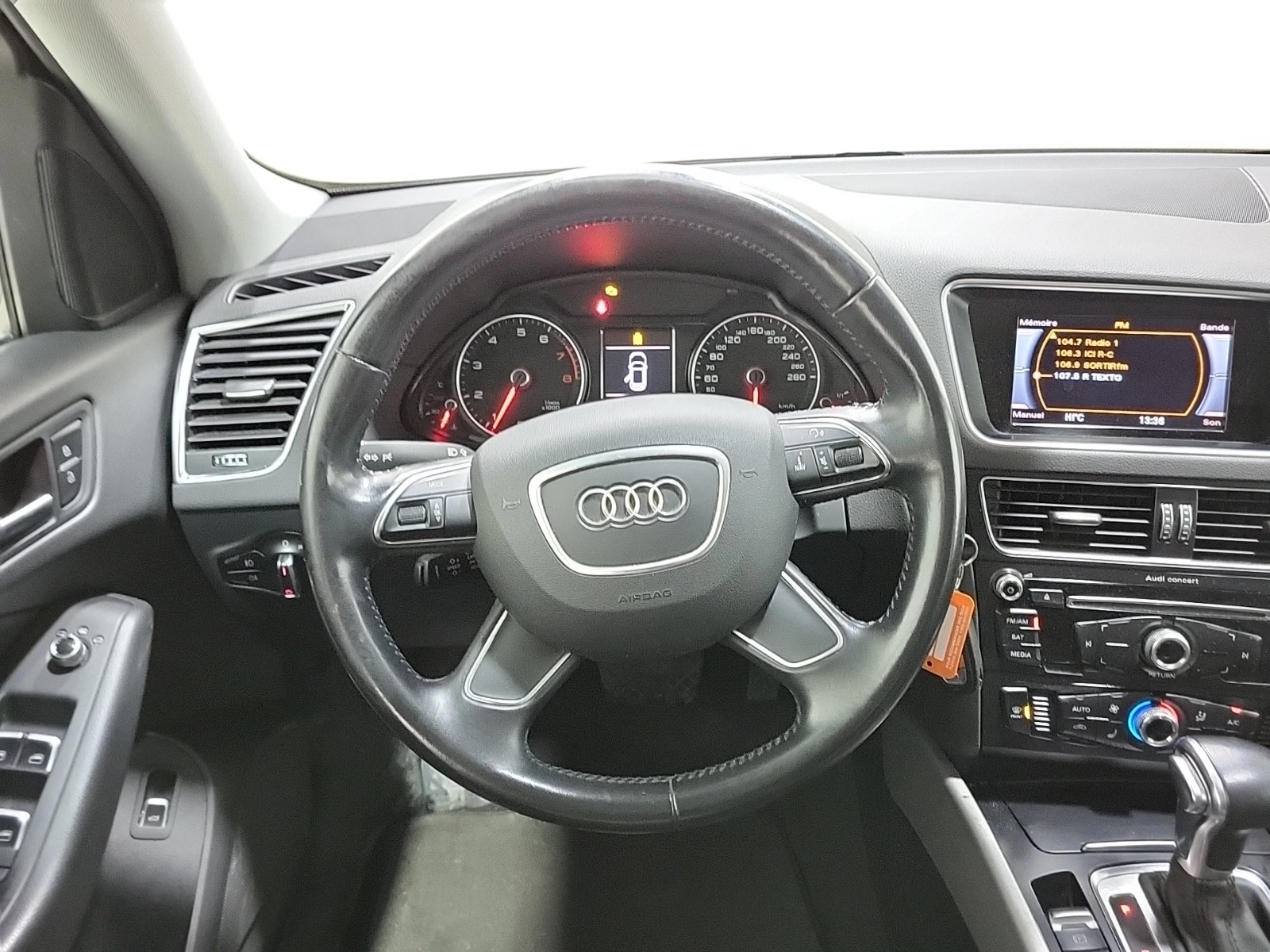Audi Q5 2.0T Komfort, снимка 14 - Автомобили и джипове - 54484429